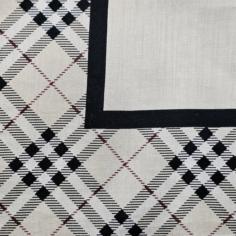 BURBERRY SCARF - Picture 4 of 12